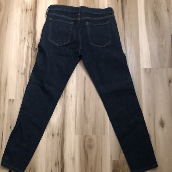 BANANA REPUBLIC SKINNY JEANS size 28 x 27  Jeans are NEW wot. Never worn. - Picture 2 of 3